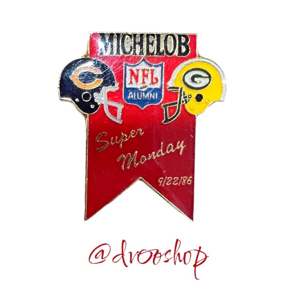 Super Rare 1986 Chicago Bears Green Bay Packers Michelob Collector Pin MNF